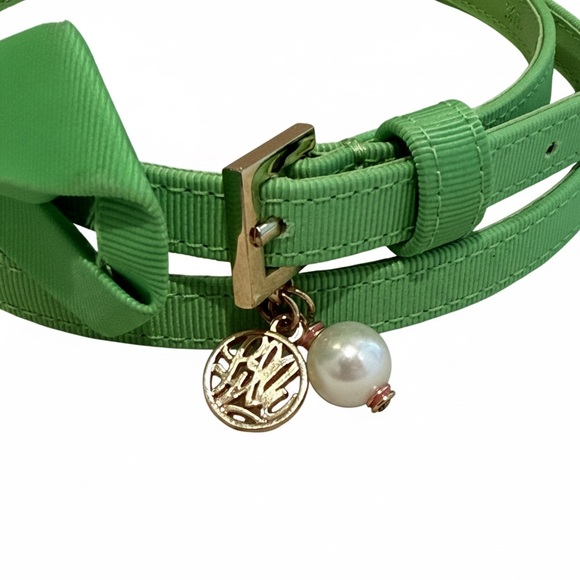Lilly Pulitzer Green Bow Belt M/L Adjustable 31–36” Pearl & Gold Charm Preppy - Picture 2 of 3